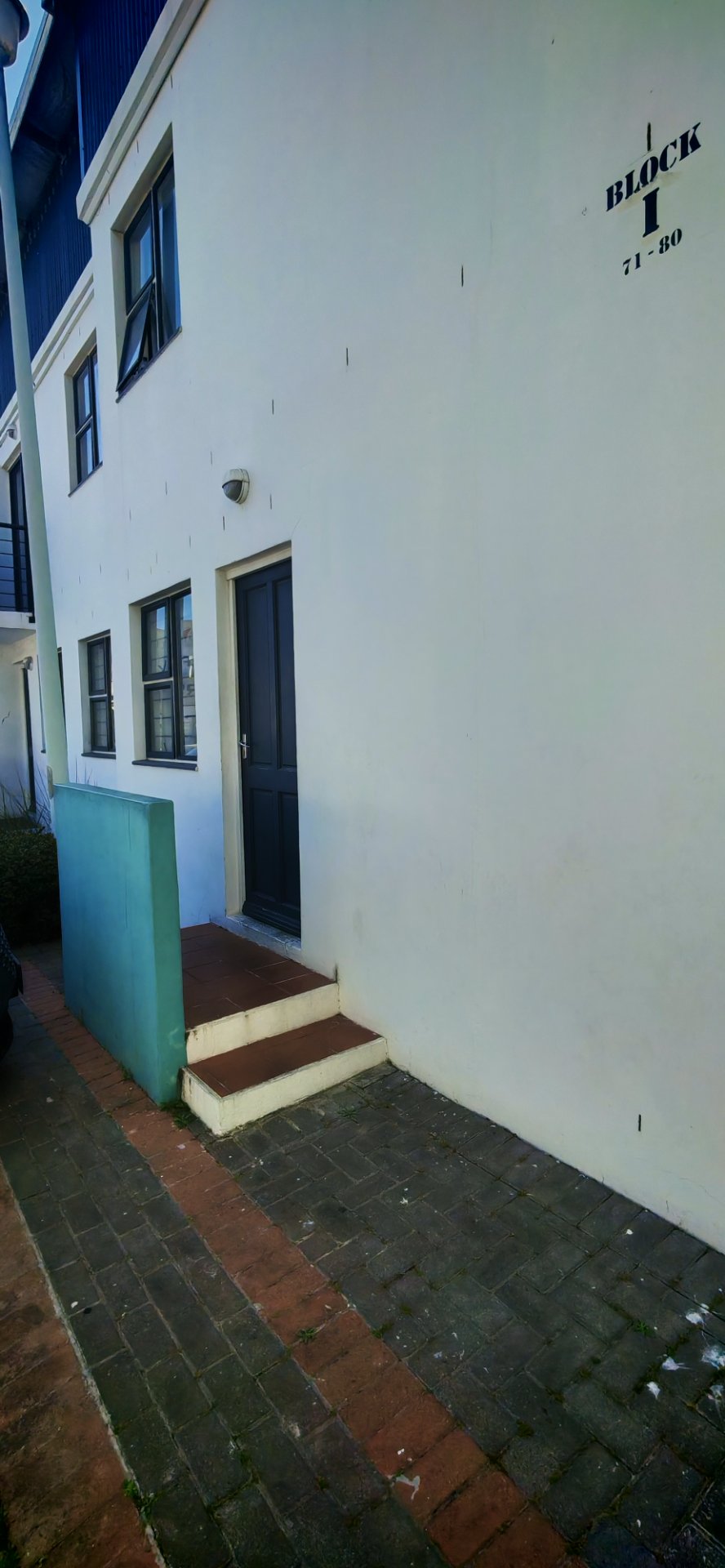 2 Bedroom Property for Sale in Maitland Western Cape